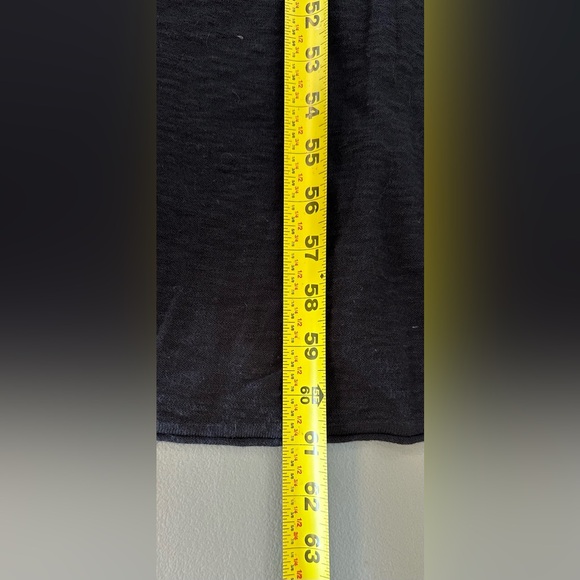 Calvin Klein Black Fully Lined Wool Coat with Snap Closure & Tied Waist. Size 6 - Picture 5 of 8